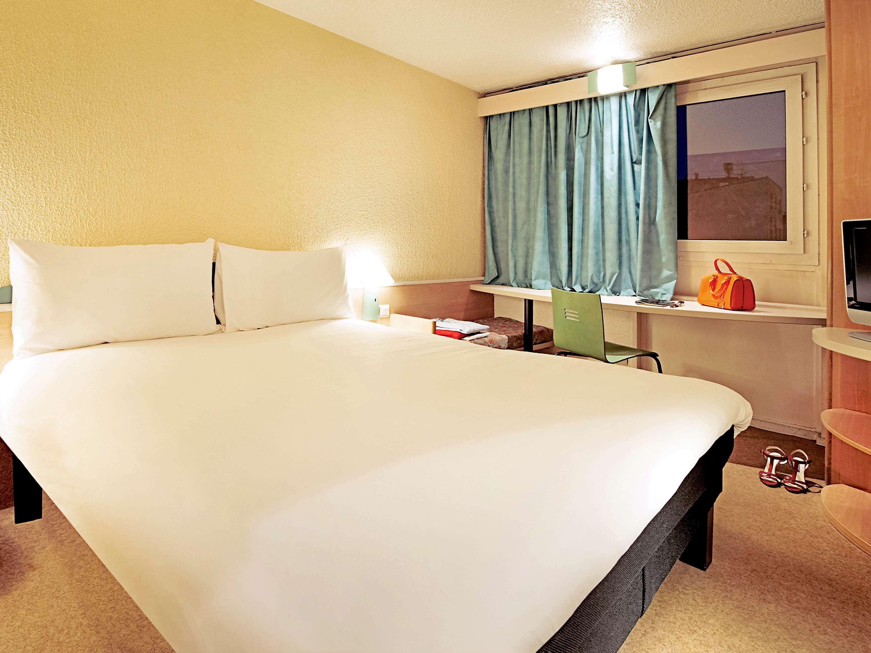 Hotel Ibis Styles Paris Poissy Exterior foto